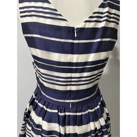 Lilly Pulitzer Eryn 100% Silk nautical stripped full skirt Feminine dress 8 - Picture 4 of 9